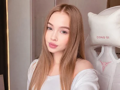 Angelpeach22 - Girl 