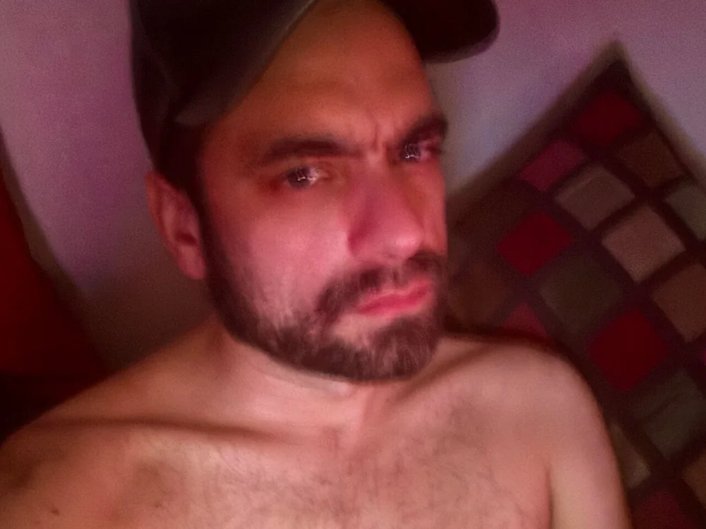 hungnsmoky's Offline XXX Chat