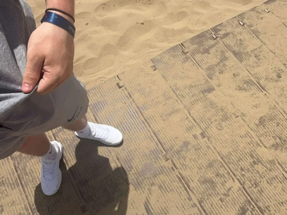 c0r3y199 Offline XXX-Chat