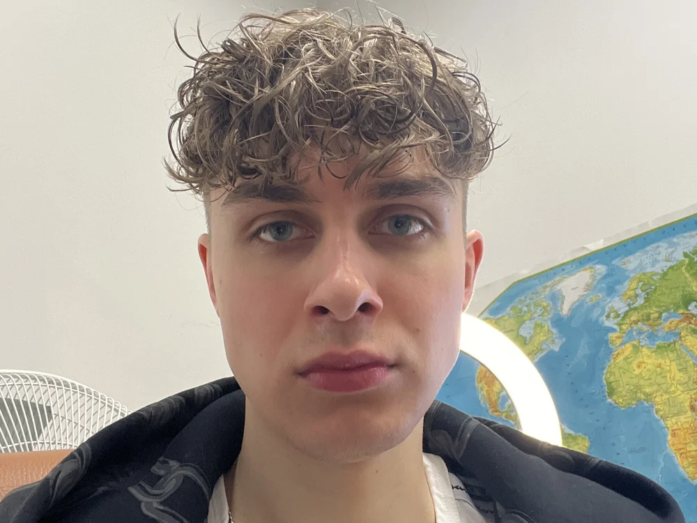 Offline chat soba modela Damien_Dallas