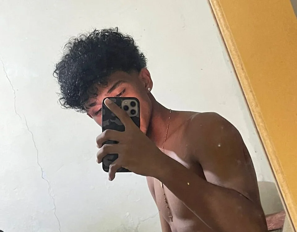 Онлайн чат XXX luis_sex_boy