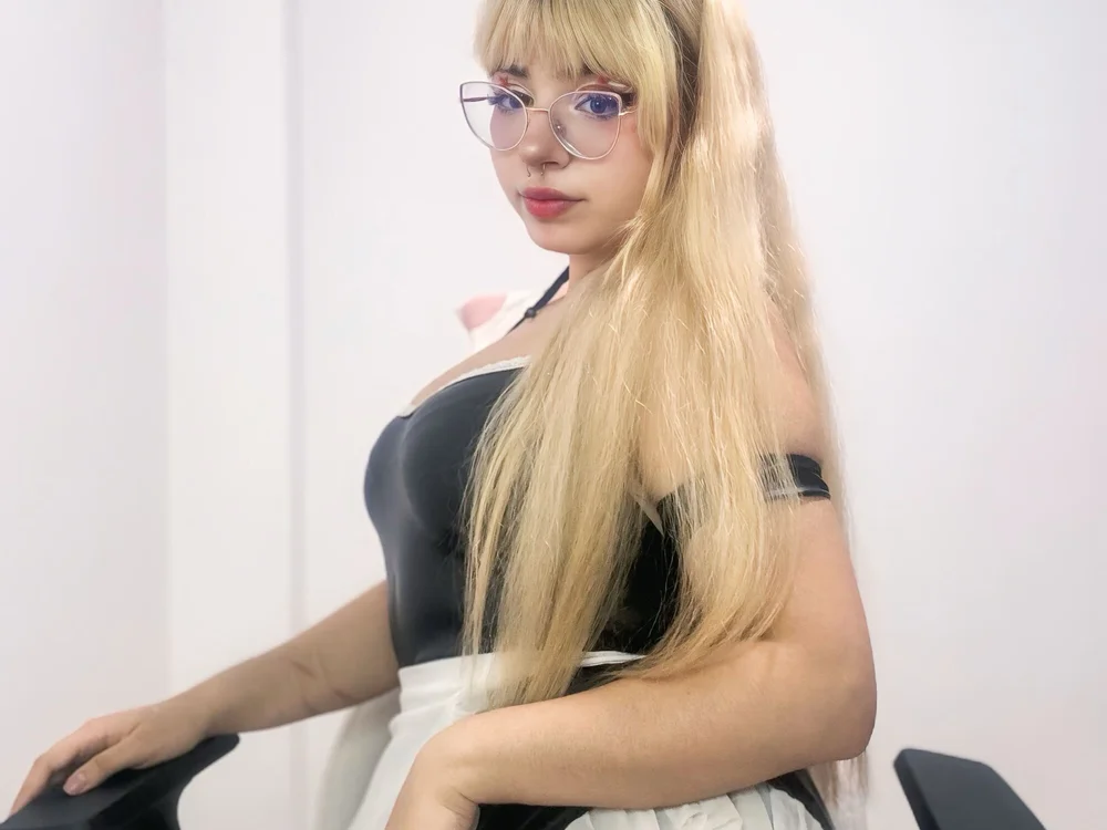Ahri_999 offline chatrum