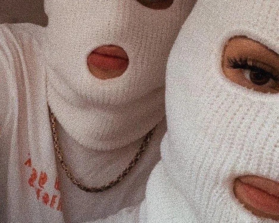 _amira_dalila's Offline XXX Chat