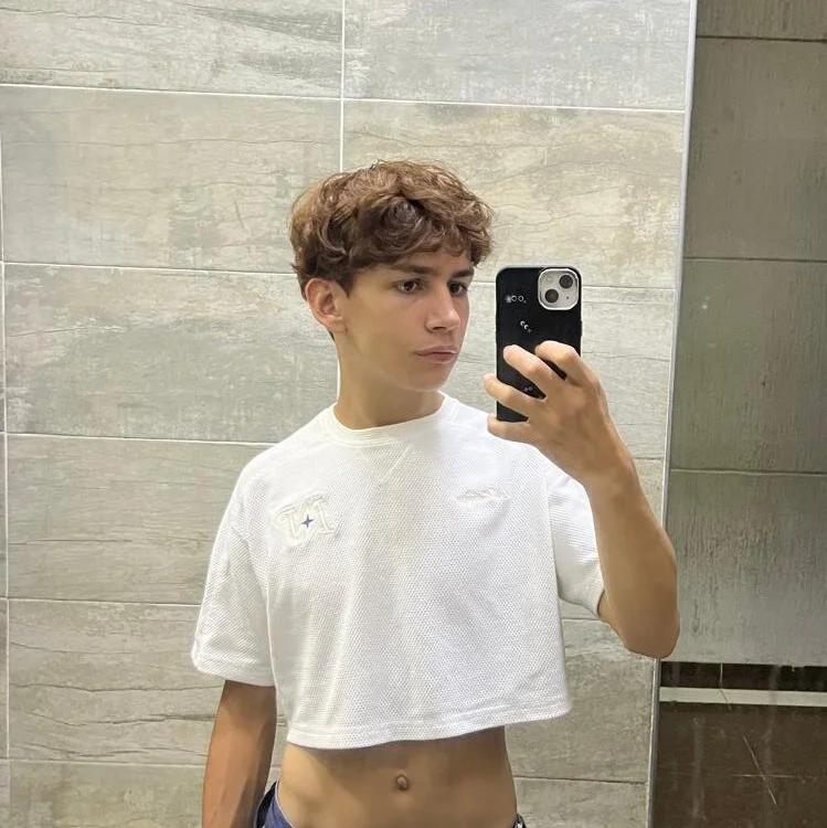 Alaric_twink offline chatrum