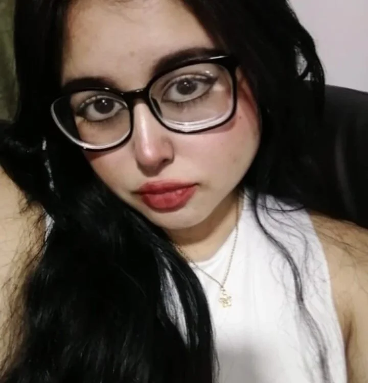 lanna-cooper's Offline Chat Room