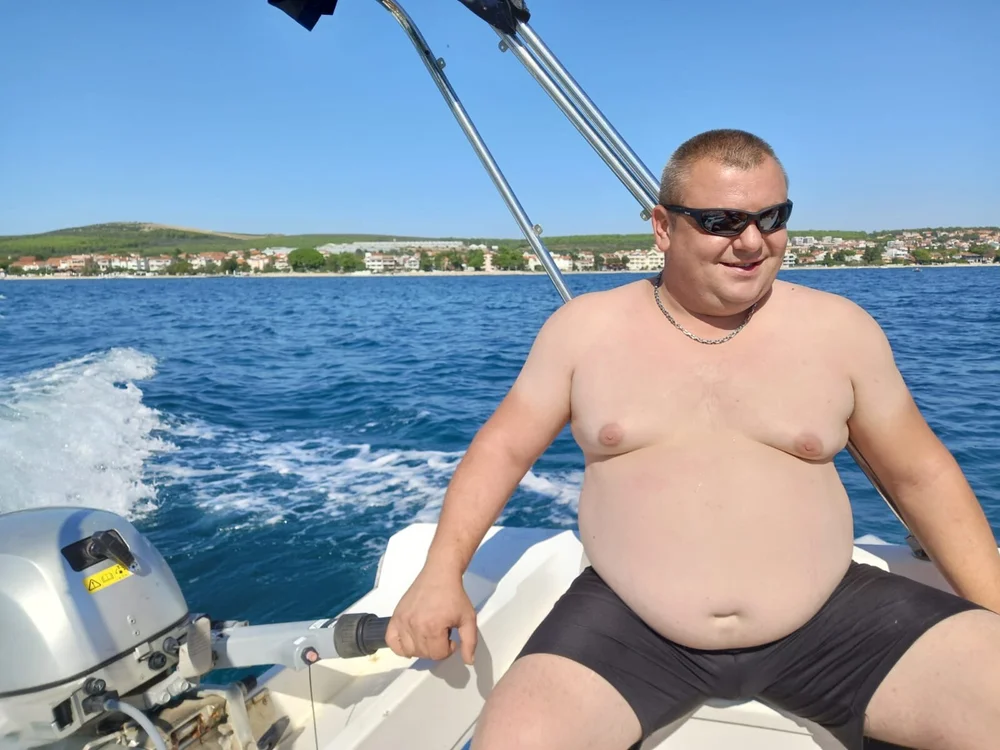 Bisexx's Offline Chat Room