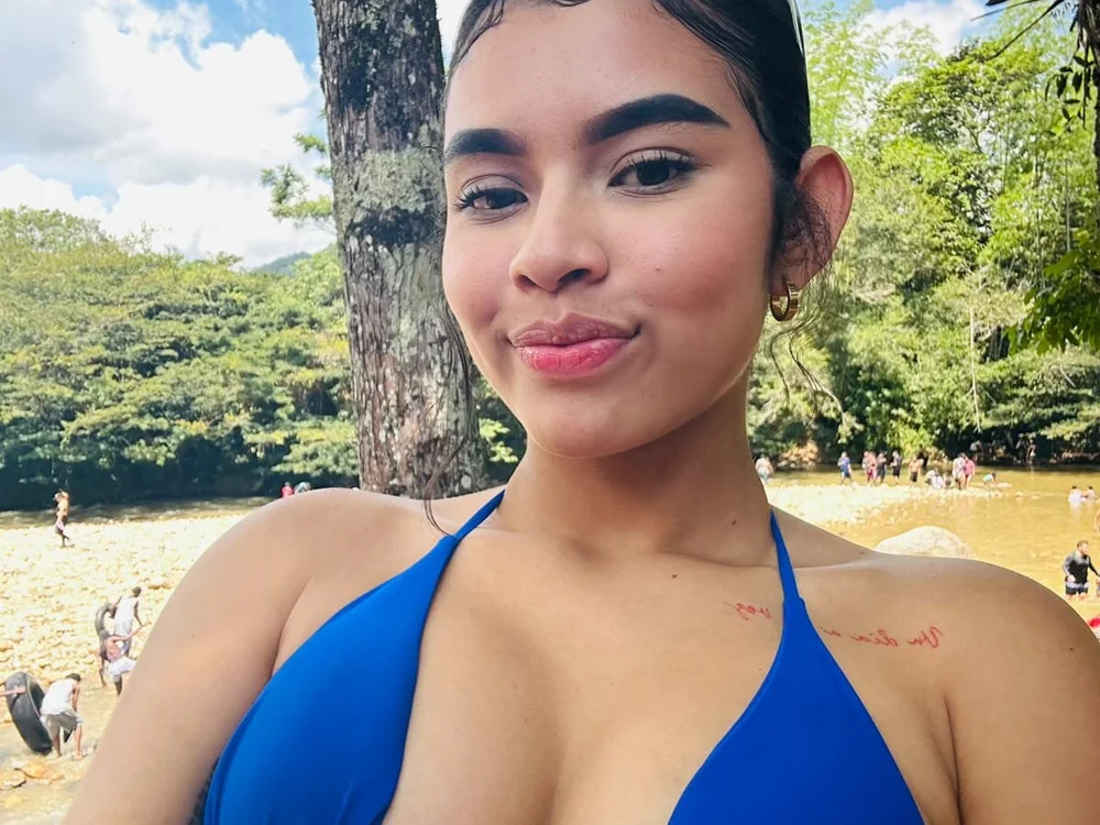 miss_akira1 Offline XXX-chat
