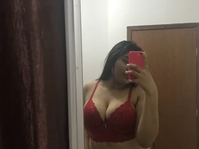 Sweetgirll23 Female Newcurvy Live Cam Chat