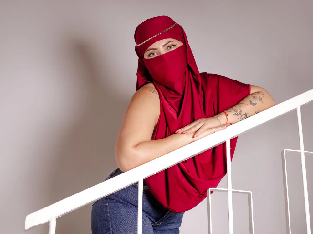 _Farahh_ Offline XXX-chat