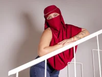 _Farahh_'s Offline Chat Room