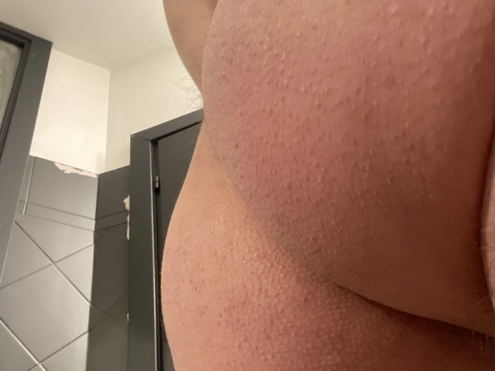 SweetDick23cm's Offline XXX Chat