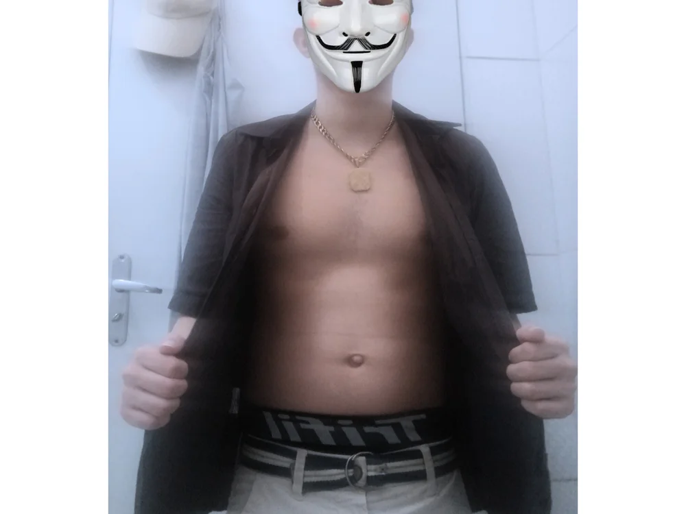 WhiteMascarado's Offline XXX Chat