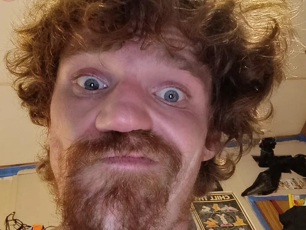 BiNProllyHigh's Offline Chat Room