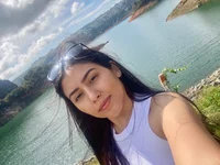 Model marianaandvalen