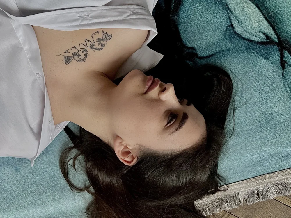 AthenaAnstis' Offline XXX Chat