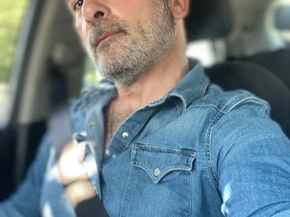 dav8038 Chat XXX offline