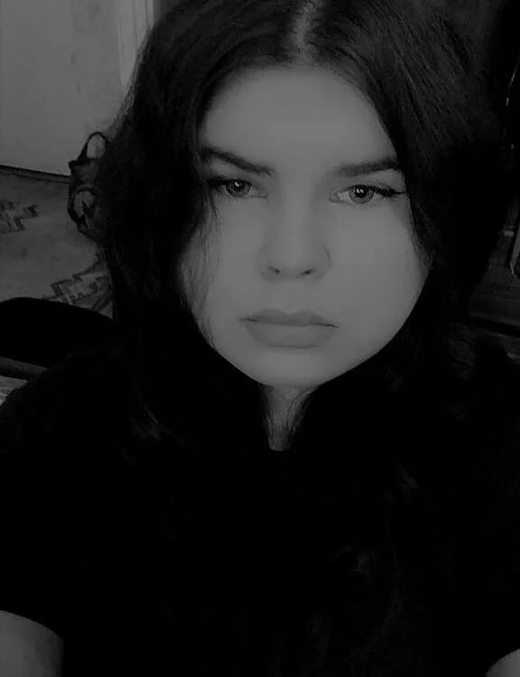 StephanyRoses' Offline Chat Room