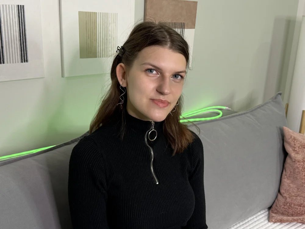 AnnaThorne Offline XXX-Chat