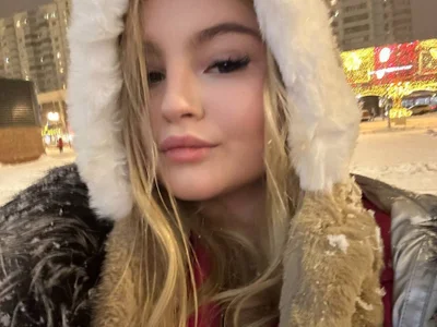 MollySilentClue - Girl 