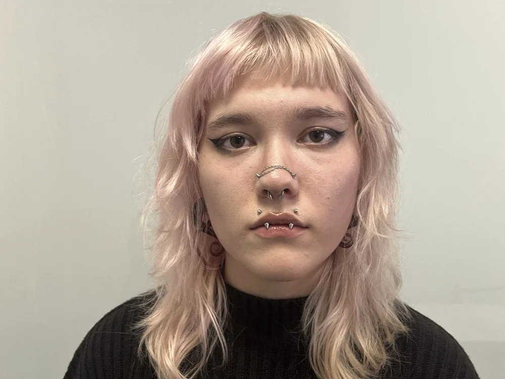 QueenieBrayton offline chatrum