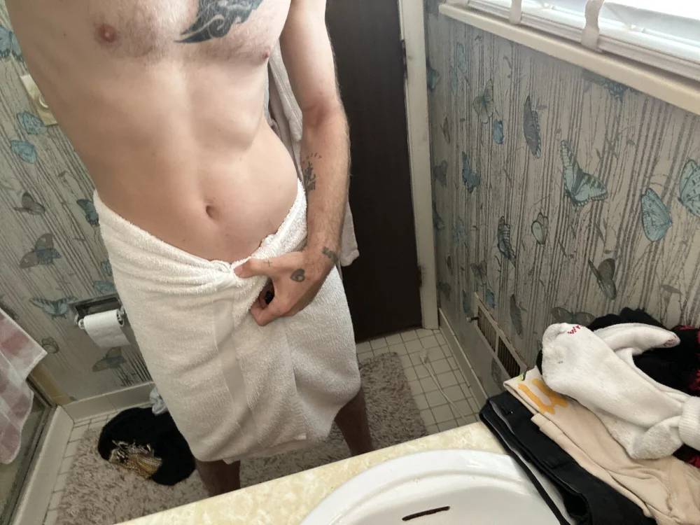 Skinibigdick2025 offline chatrum