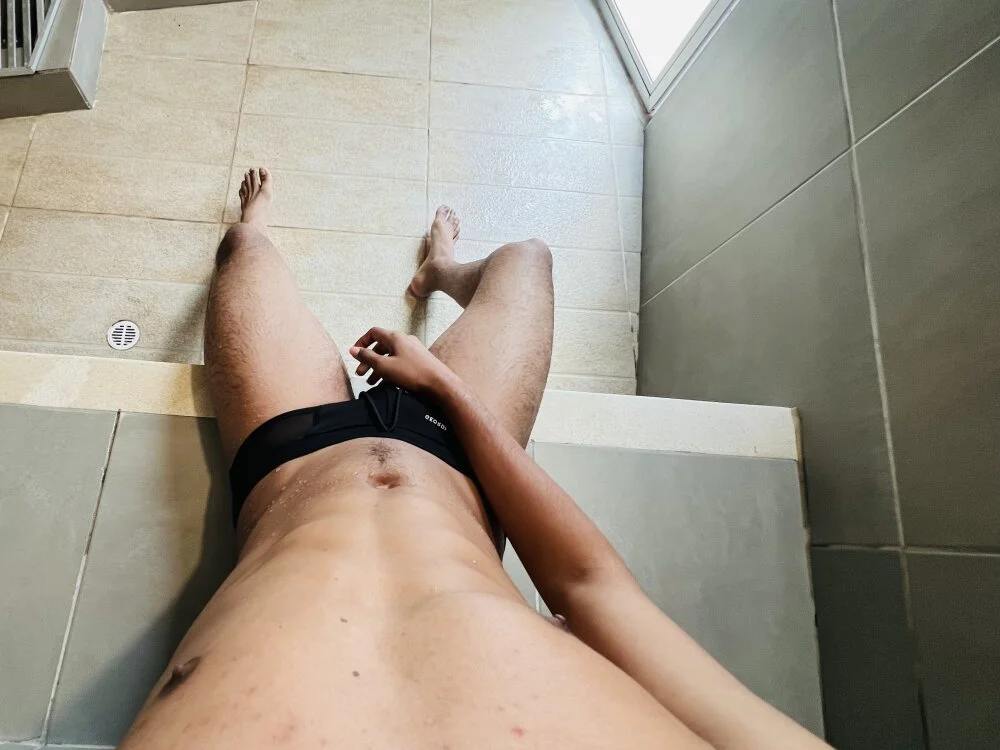 Iamrichard01: συνομιλία ΧΧΧ εκτός σύνδεσης