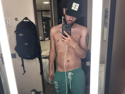 Nah_you Male Straight XXX Live Cam