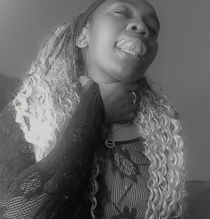 Pretty_Xally Chat XXX offline