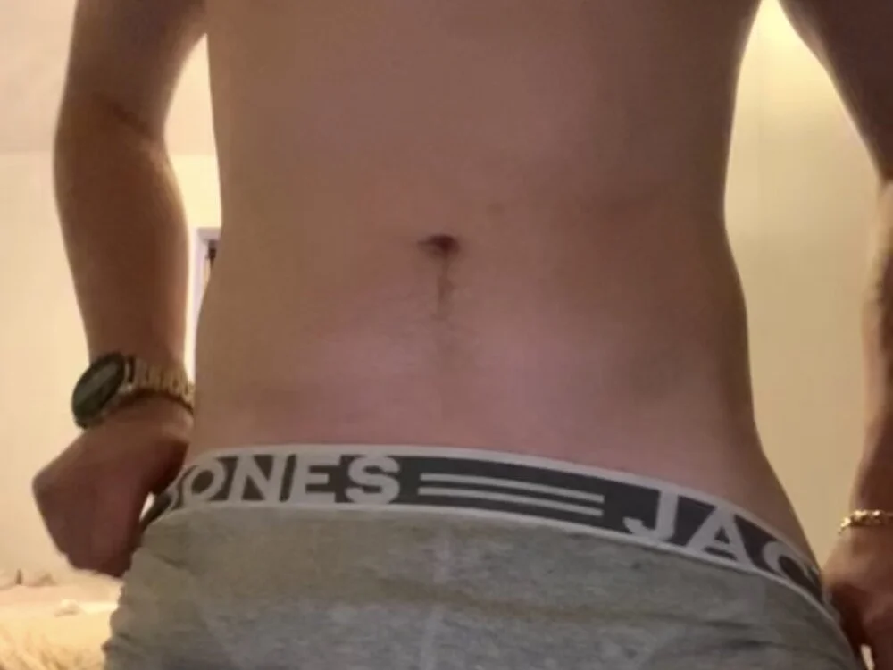 8inchLiam offline XXX-chat