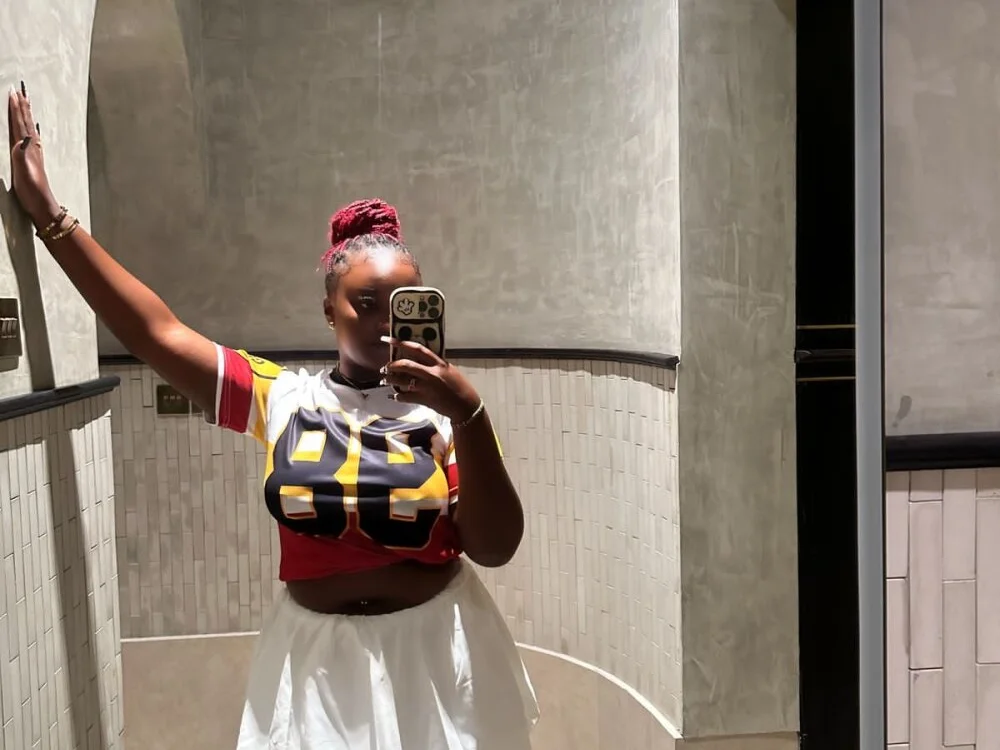 Ebony_butt's Offline XXX Chat