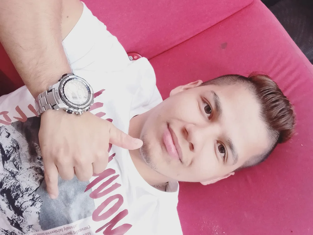 jhone3812 Chat XXX offline