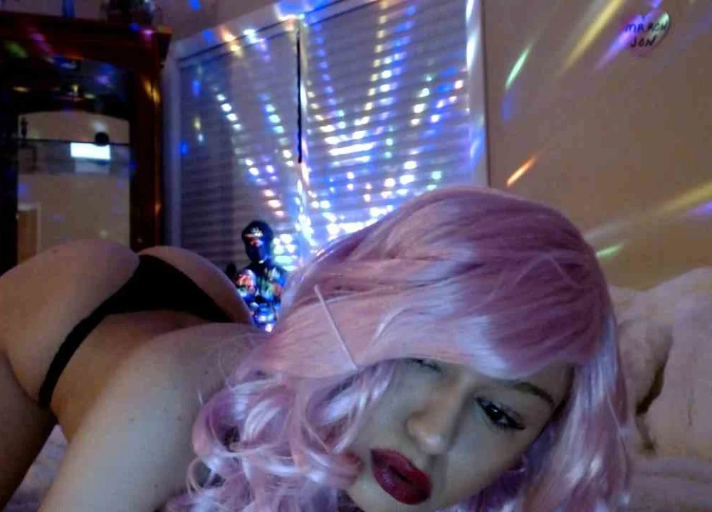 Lexi_LavenderXO's Offline XXX Chat