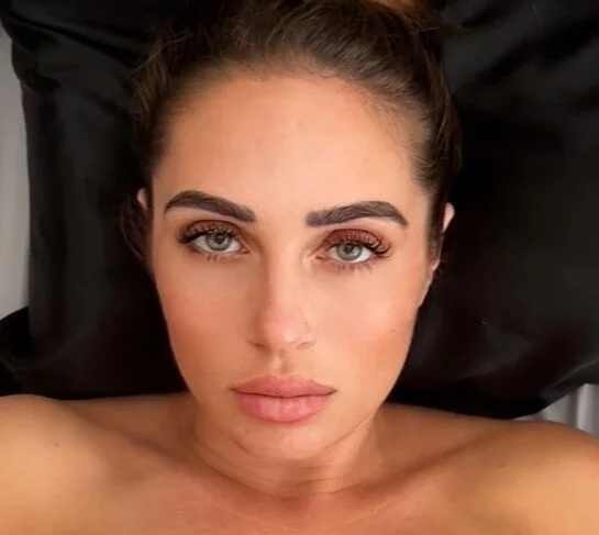 AlaynaMarie's Offline Chat Room