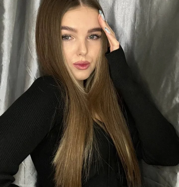 MoiraAfton offline chatrum