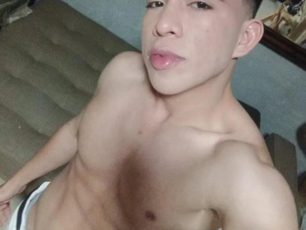 Aaron_foxx1's Offline XXX Chat