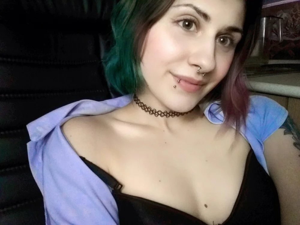 Mad___Shine's Offline XXX Chat