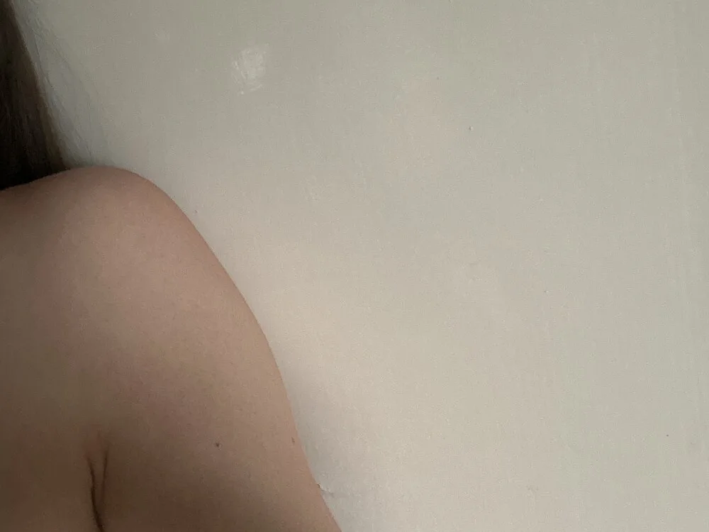 skinnygal1234's Offline XXX Chat