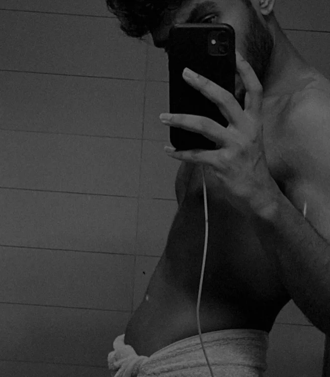 sfraze99 Obrolan XXX Offline