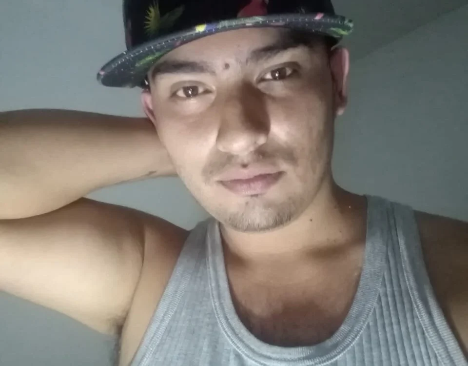 Uncut_Hairy_Dick Offline XXX Chat