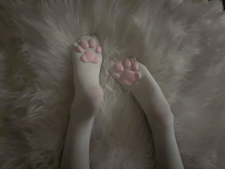 felinebloodbite-'s Offline XXX Chat