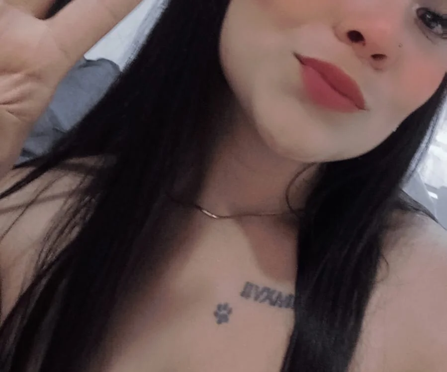 Crystal_Rosef's Offline Chat Room