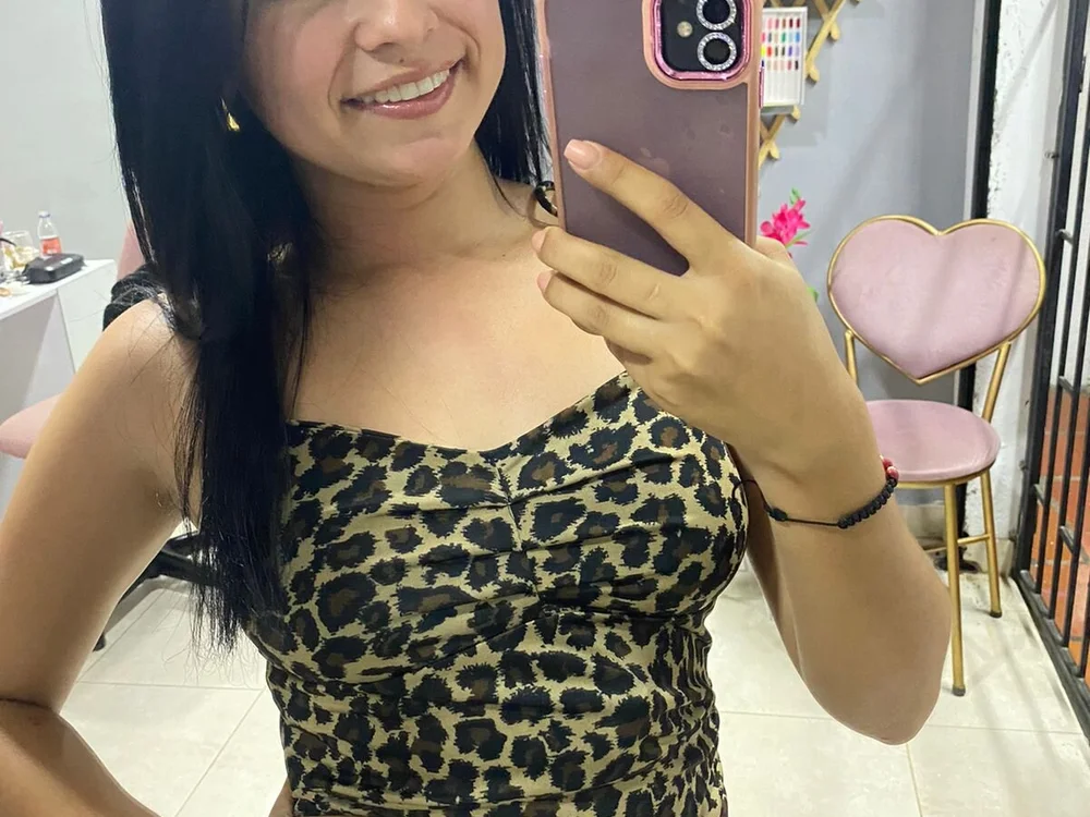 Alejandra_2024 offline chatrum