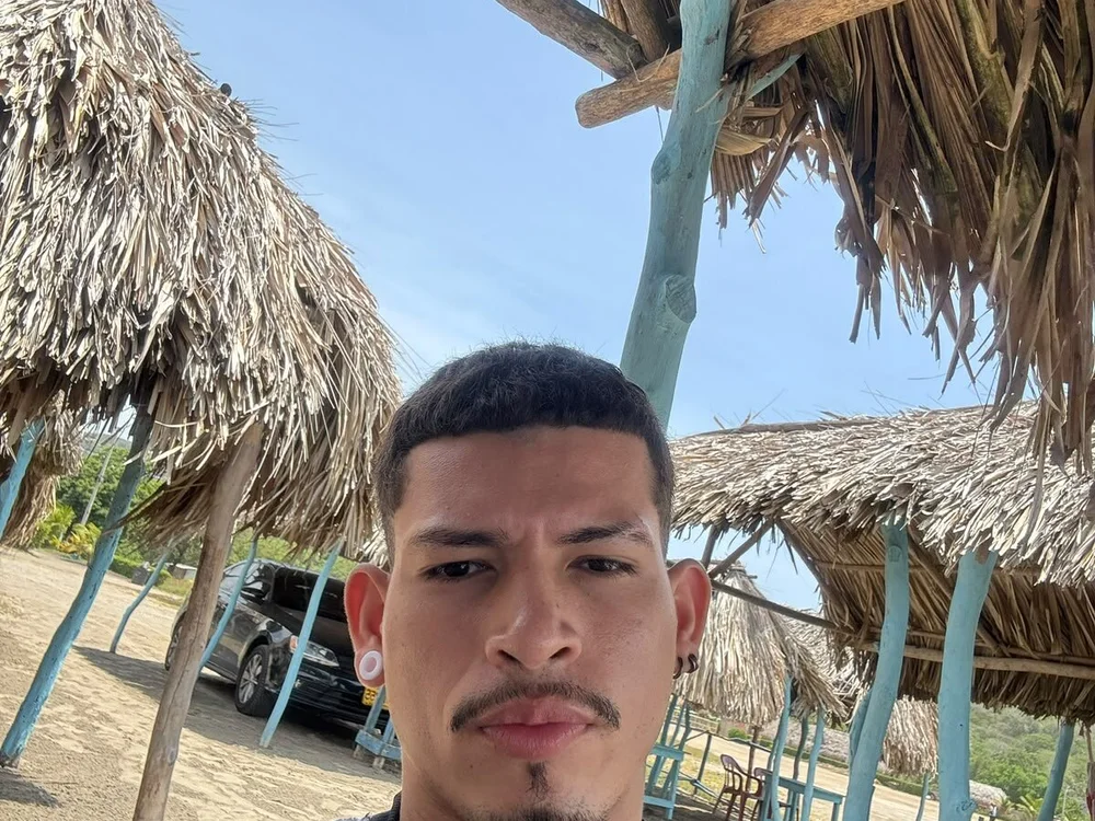 Ethan_rodgers01 Chat XXX offline