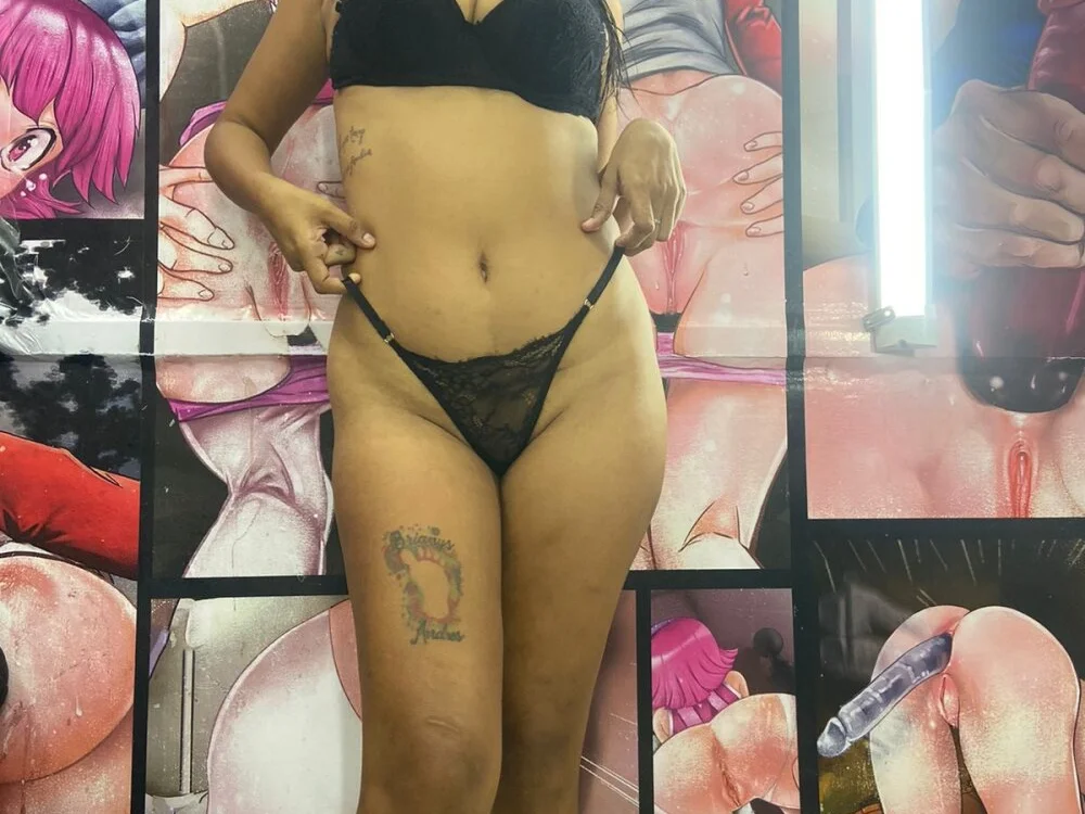 WILD_BITCH2024's Offline XXX Chat