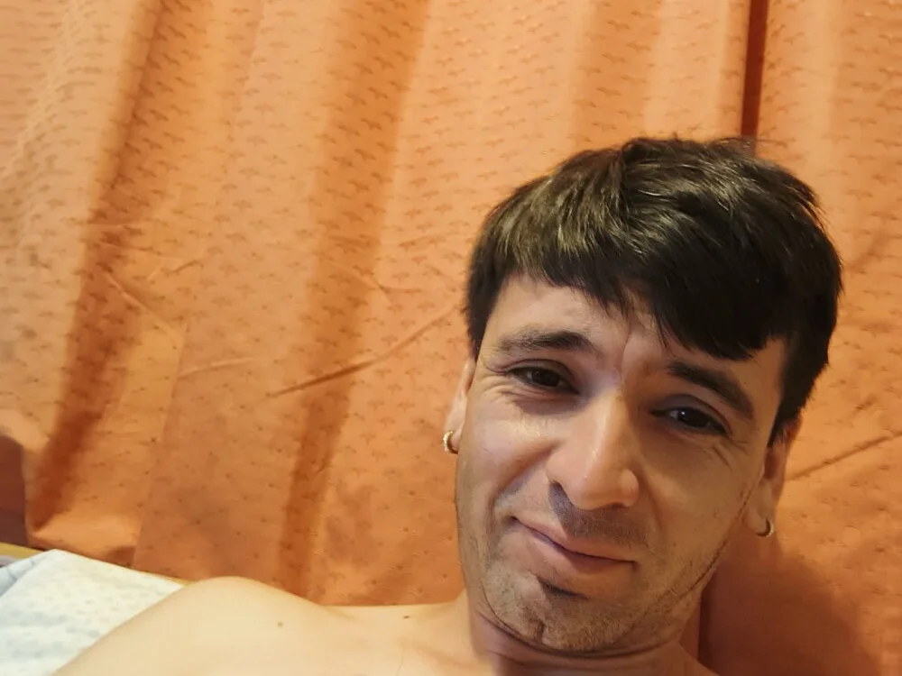 pablitoson69-n Offline XXX chat