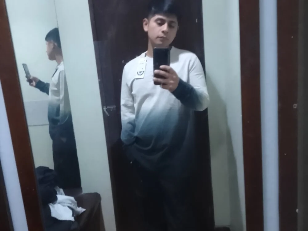 latinhotboy69 Chat XXX Ngoại tuyến