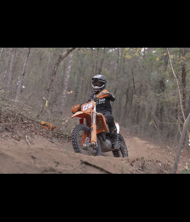 แชท XXX ออฟไลน์ของ Rockygambino6969