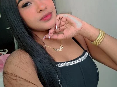 TylaCruz Female Toplesslatin Webcam Nude