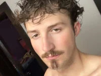 CollegeDude_22's webcam live show