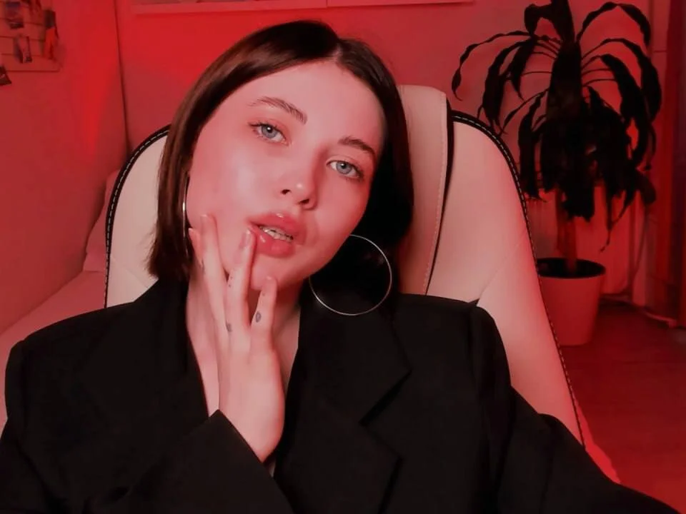 Kimmie_shine Offline XXX Chat